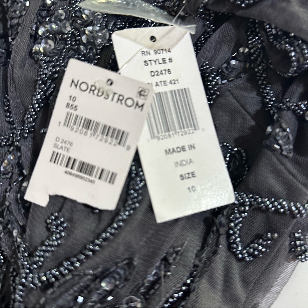 Pisarro Nights Beaded Mesh Column Short Sleeve V-Neck Gown in Slate Size 10 NWT - Picture 8 of 8
